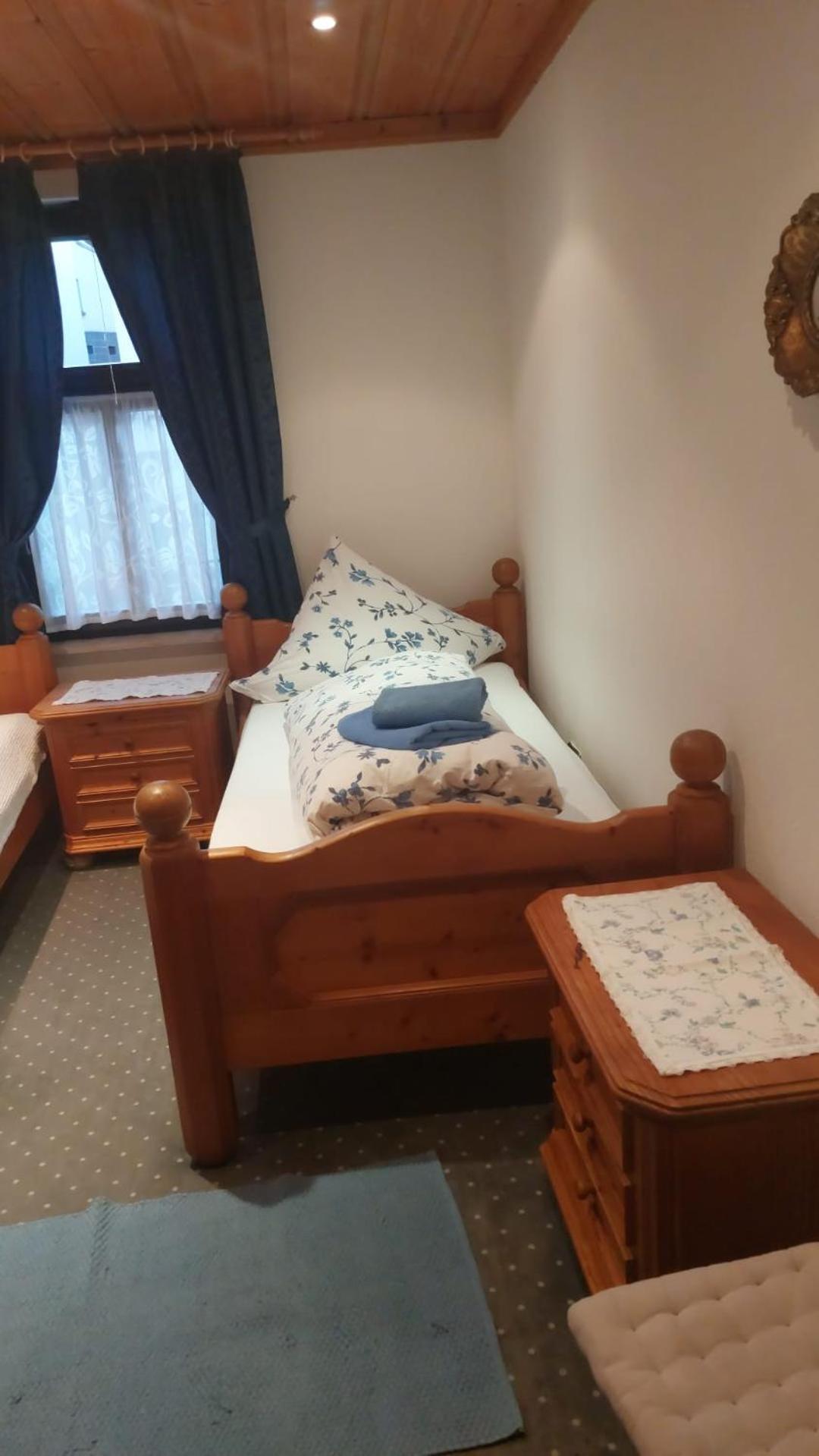 Gasthaus Zipp Asslar Kültér fotó
