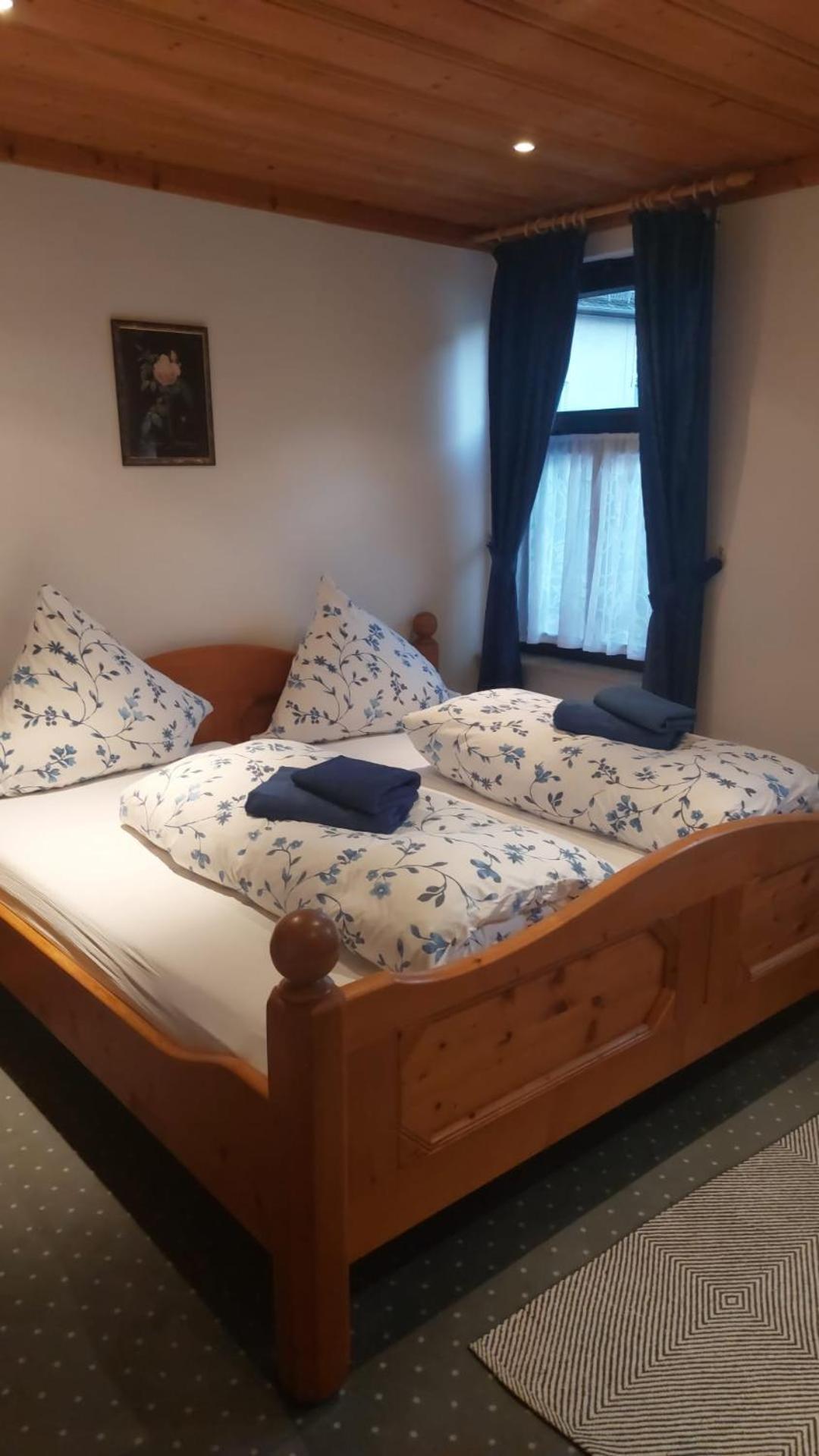 Gasthaus Zipp Asslar Kültér fotó